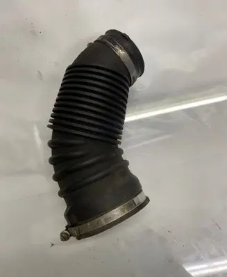 Audi A6 S6 C6 4F Air intake hose/pipe 4F0129615L