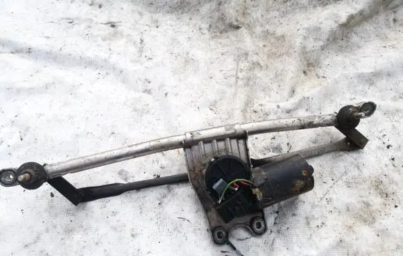 Opel Astra G Front wiper linkage and motor
