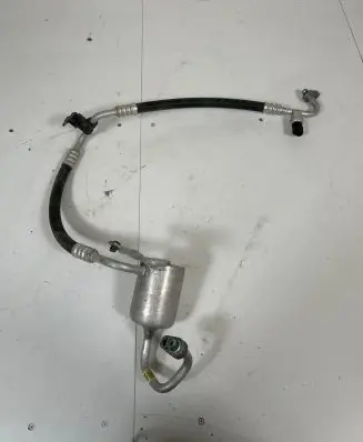 Audi Q3 8U Air conditioning (A/C) pipe/hose