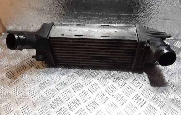 Citroen C5 Intercooler radiator 9657073480