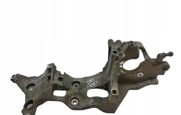 Volkswagen PASSAT B8 Other engine bay part 04L903143