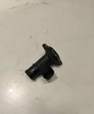 Volkswagen Caddy Engine coolant pipe/hose 03L121121A 03G121121D