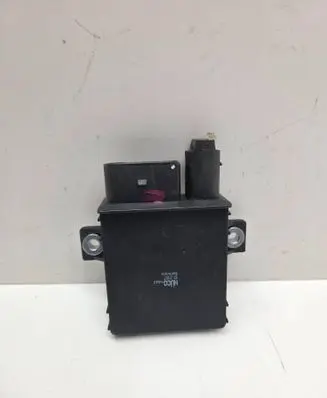 BMW 5 E60 E61 Glow plug pre-heat relay 132197 4223