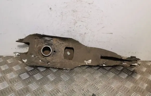 Jeep Cherokee Rear control arm
