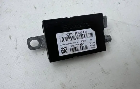 Ford Grand C-MAX Aerial antenna amplifier 7CP118C847CA P30761696