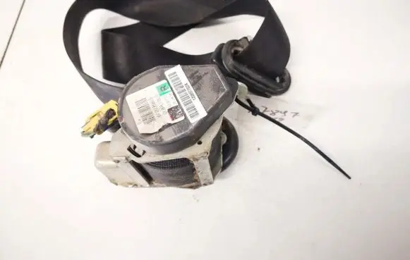 Skoda Octavia Mk2 (1Z) Front seatbelt 1z0857702a