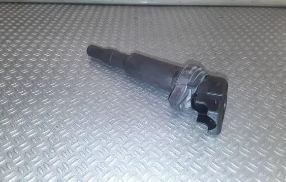 Mini One - Cooper Coupe R56 High voltage ignition coil 75716438001 0221504470