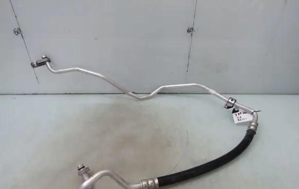 Mazda 3 Air conditioning (A/C) pipe/hose