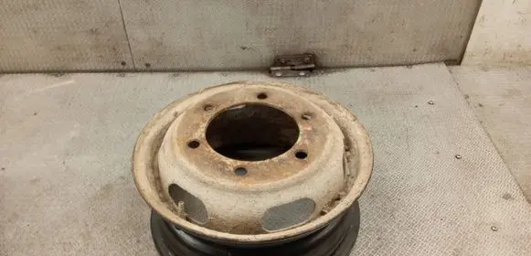 Volkswagen II LT R15 steel rim 9044000002