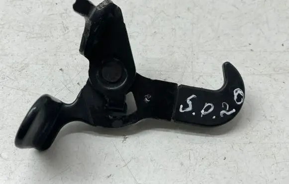 KIA Sportage Engine bonnet/hood lock/latch loop/hook 