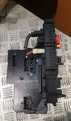 Mercedes-Benz C W204 Fuse module 2049006301