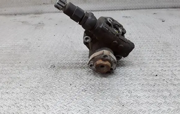 Volkswagen Golf IV Power steering pump
