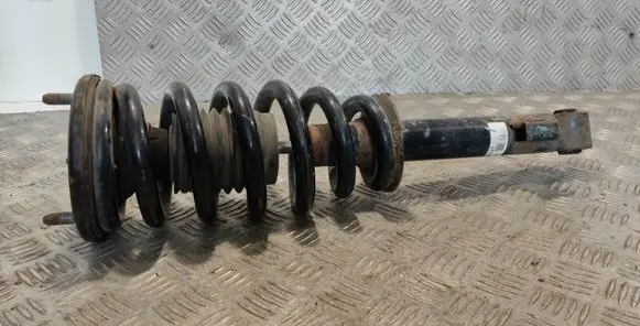 Mitsubishi L200 Front shock absorber with coil spring MR992321 00582