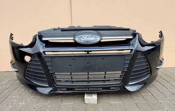 Ford Focus Front bumper BM5117757A