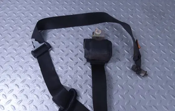 Ford Scorpio Front seatbelt 85GBA61295B3C 6153305 85GB-A61295-A3C