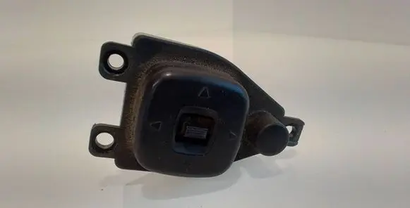 Mazda 2 Wing mirror switch B25D66600 03200310