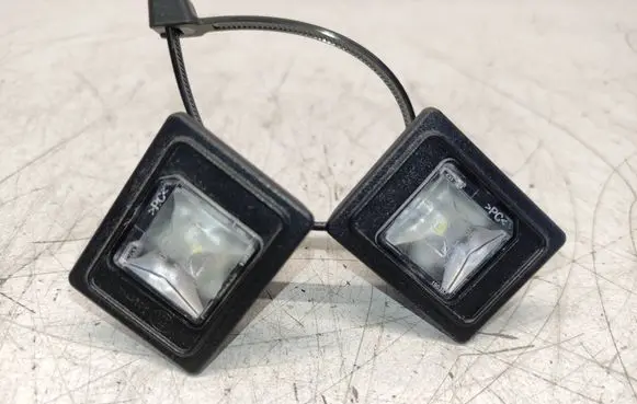 Mercedes-Benz C W205 Number plate light A0009062903 L85D0L