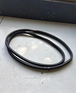 Citroen C5 Aircross II Front door rubber seal