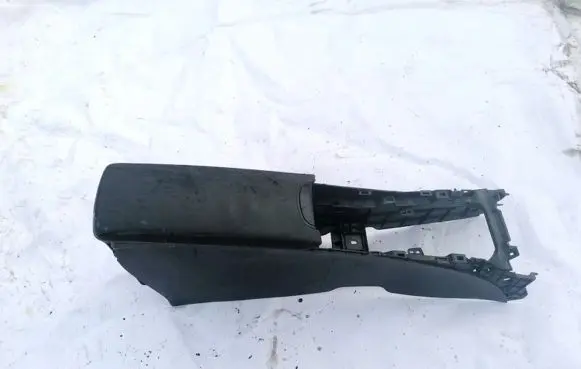 Toyota Avensis T270 Armrest 5891105090 58911-05090