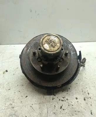 Mitsubishi Pajero Front wheel hub