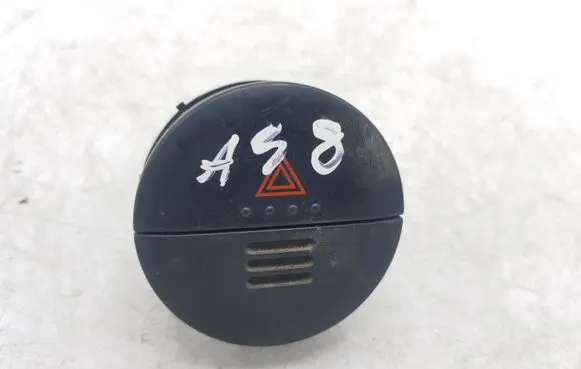 Nissan X-Trail T30 Hazard light switch 06016 3Y20U