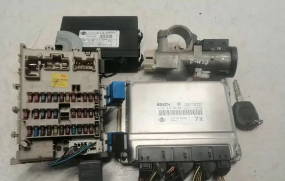Nissan Almera N16 Engine ECU kit and lock set 23710BN302 0281010809 28SA0000