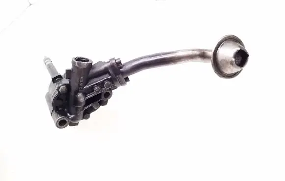 Audi A4 S4 B5 8D Oil pump 026115153A