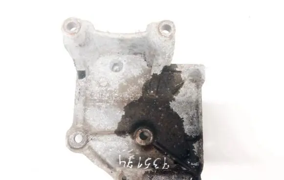 Mitsubishi Grandis Engine mounting bracket CAB116A067 mr398285