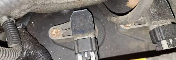 High voltage ignition coil