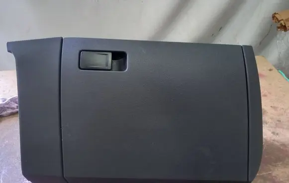 Volkswagen Polo VI Glove box 2G1857097A
