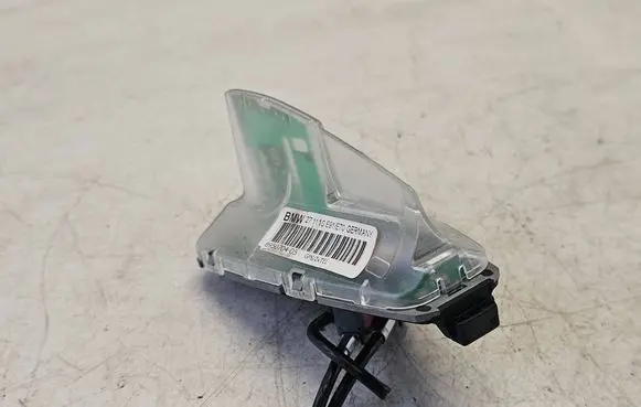 BMW 5 F10 F11 Aerial GPS antenna 1682647 SA002247 30000953BF