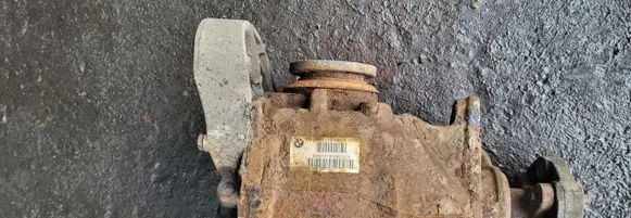 BMW 1 E82 E88 Rear differential 7598855