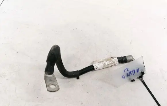 Volkswagen Touran I Positive cable (battery)