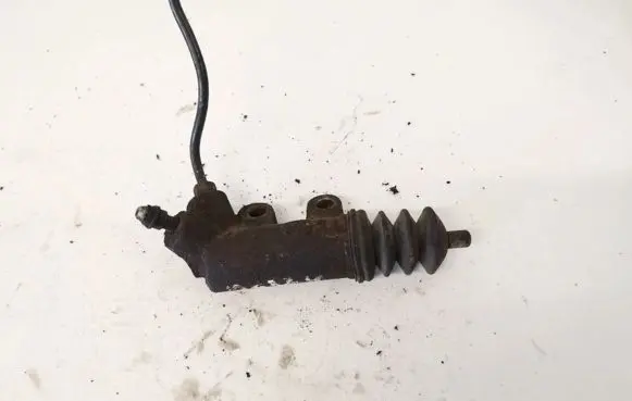 Toyota Corolla Verso E121 Clutch master cylinder