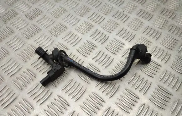 Audi A4 S4 B9 Vacuum line/pipe/hose 8W1611931Q 5Q0906207