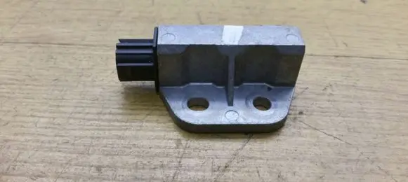 Nissan X-Trail T30 Airbag deployment crash/impact sensor FBCN0037150064
