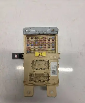 KIA Stonic Fuse module 91950H8570 TB57 01080032710300001