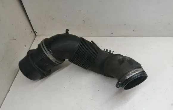 Volkswagen PASSAT B7 Air intake hose/pipe 3C0129654 0281002735 03G906461C