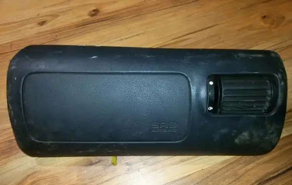 Ford Escort Passenger airbag 95ABA042A94BBYNCH