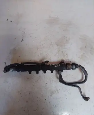 Toyota Avensis T250 Fuel main line pipe