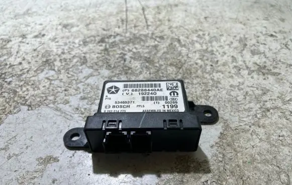 Jeep Cherokee Parking PDC control unit/module 68288440AE 53465371 192240