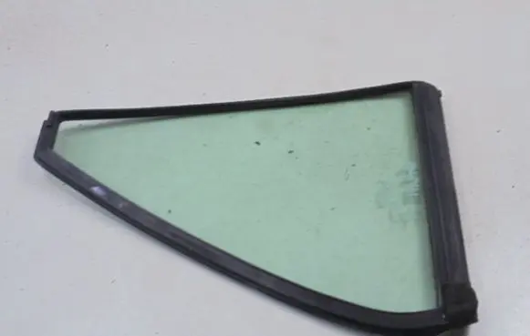 Mitsubishi Galant Rear side window