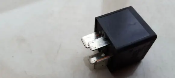 Ford Mondeo MK I Other relay 93BG14N089