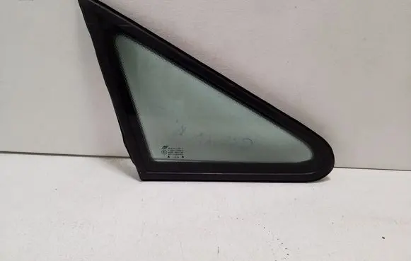 Volkswagen Sharan Front triangle window/glass 