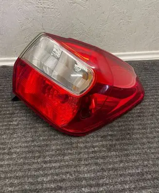 Subaru XV I Rear/tail lights 84201FJ040 R26TMF21BPH