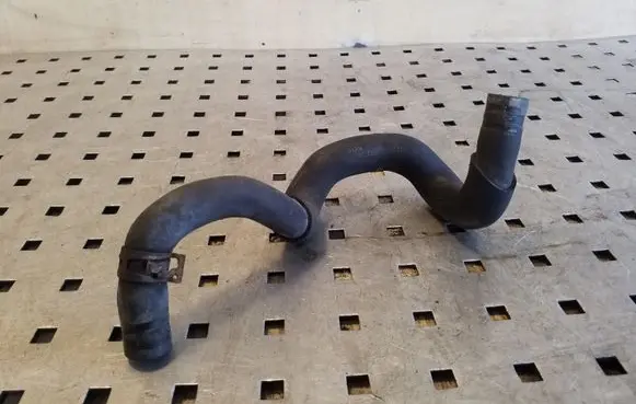 Nissan Juke I F15 Engine coolant pipe/hose 213061KC2B