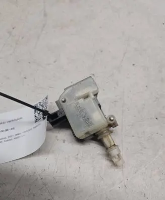 Volkswagen Golf IV Central locking motor 1M0959781A
