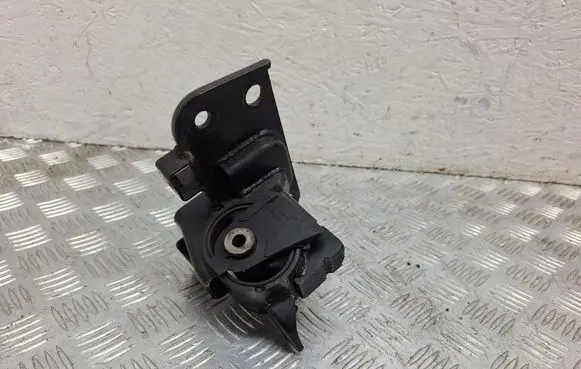 Toyota Avensis T270 Engine mount bracket 123720R040