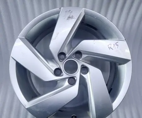 Volkswagen Golf VIII R17 alloy rim 