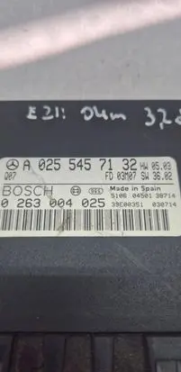 Mercedes-Benz E W211 Parking PDC control unit/module A0255457132 39E00351